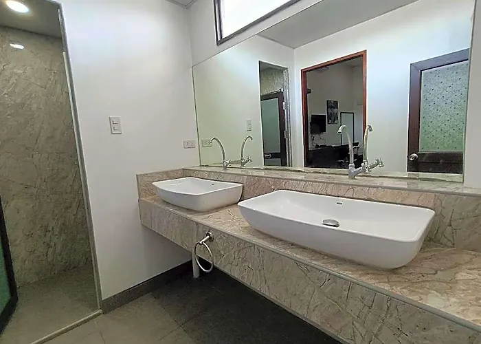 Mini-hôtel Amaris 2*